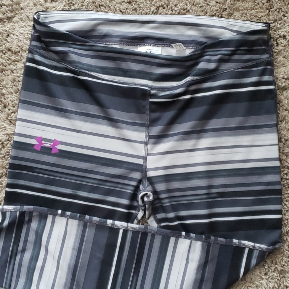 Girls under armour size xxl 18 leggings heat gear